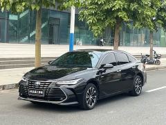 Toyota Avalon Hybrid 2.5L Luxury - ფოტო 1