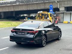 Toyota Avalon Hybrid 2.5L Luxury - ფოტო 5