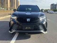Toyota Crown Venza 2.5L HEV AWD Premium - photo 1