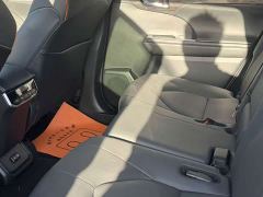 Toyota Crown Venza 2.5L HEV AWD Premium - photo 4