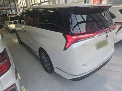 Buick GL8 New Energy Luxe Premium 7-Seater - фото 4