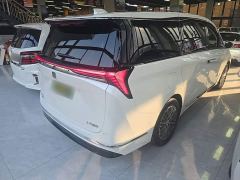Buick GL8 New Energy Luxe Premium 7-Seater - фото 6