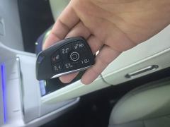 Buick GL8 New Energy Luxe Premium 7-Seater - фото 8