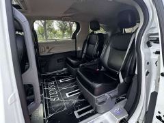 Toyota Sienna 2.5L Hybrid Luxury - ფოტო 6