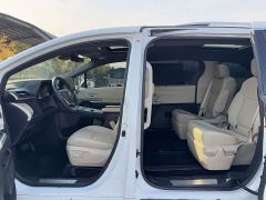Toyota Grevias 2.5L Hybrid Premium Plus Edition - photo 11