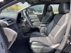 Toyota Grevias 2.5L Hybrid Premium Plus Edition - photo 5