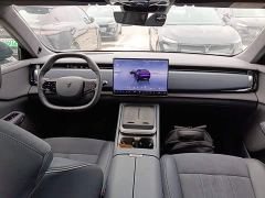 Voyah Lantu Zhiyin Four-Wheel Drive Global Edition - photo 9