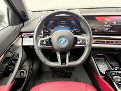 BMW i5 eDrive 35L M Sport Package - ფოტო 19