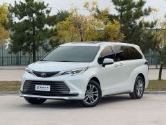 Toyota Sienna 2.5L Hybrid AWD Premium - photo 1