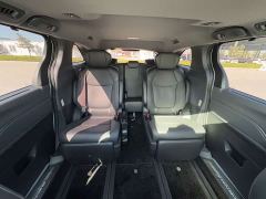 Toyota Sienna 2.5L Hybrid AWD Premium - photo 15