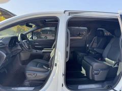 Toyota Sienna 2.5L Hybrid AWD Premium - photo 9