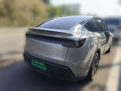 Tesla Model Y Rear-Wheel Drive - photo 4