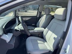 Buick GL8 Luxe Smart Comfort Edition - ფოტო 5