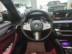 BMW 5 Series 530Li Premier M Sport Package - ფოტო 10