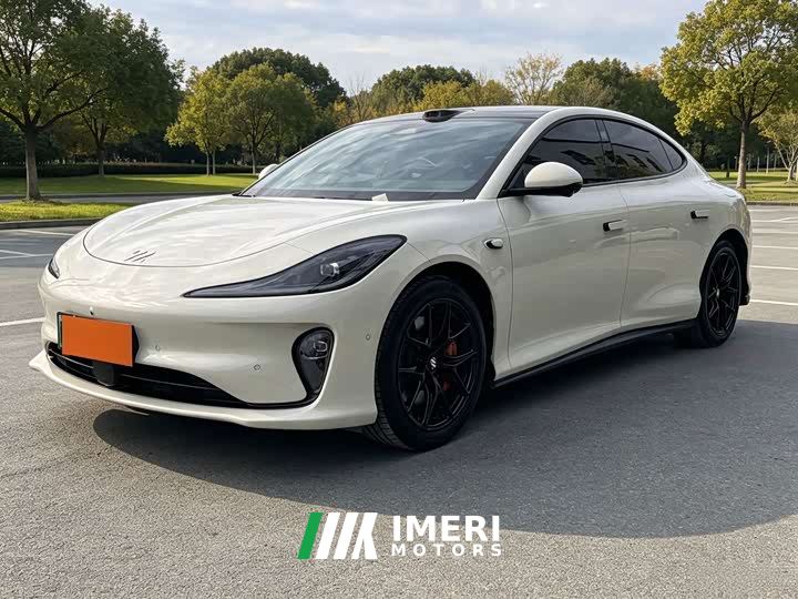 IM Motors Zhiji L6 Max - ავტომობილი ჩინეთიდან