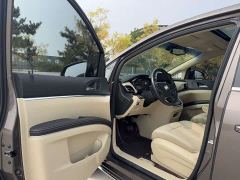 Buick GL8 Land Executive Cabin 652T Luxury - ფოტო 10