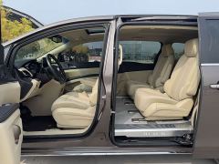 Buick GL8 Land Executive Cabin 652T Luxury - ფოტო 11