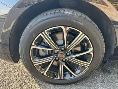 FAW Hongqi H5 PHEV 130 Super Hybrid Edition - фото 12