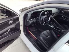 Hyundai Elantra 1.5L CVT Luxury - ფოტო 15