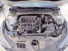 Hyundai Elantra 1.5L CVT Luxury - ფოტო 19