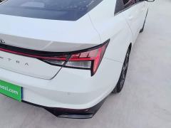 Hyundai Elantra 1.5L CVT Luxury - ფოტო 7