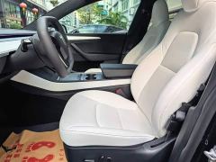 Tesla Model Y Performance All-Wheel Drive - ფოტო 4