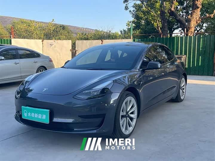Tesla Model 3 Rear-Wheel Drive - автомобиль из Китая