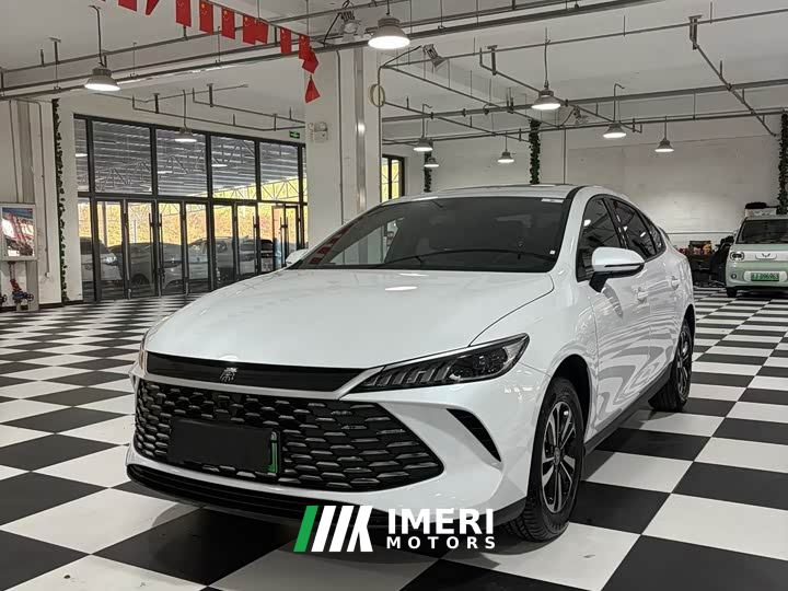 BYD Qin Plus DM-i 210KM Entry-Level - car from China