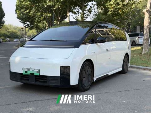 2024 Li Auto Li Xiang MEGA Ultra - автомобиль из Китая