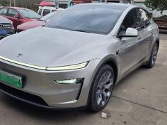Tesla Model Y L Long Range All-Wheel Drive - ფოტო 1