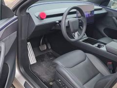 Tesla Model Y L Long Range All-Wheel Drive - ფოტო 5