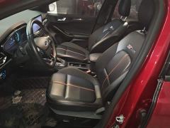 Ford Focus Hatchback EcoBoost 180 Automatic ST Line - ფოტო 14