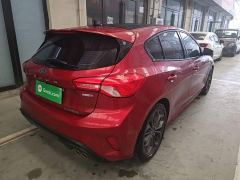 Ford Focus Hatchback EcoBoost 180 Automatic ST Line - ფოტო 6