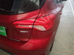 Ford Focus Hatchback EcoBoost 180 Automatic ST Line - ფოტო 7