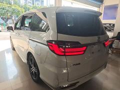 Honda Odyssey 2.0L e:HEV Sharp Radiance Edition - ფოტო 4