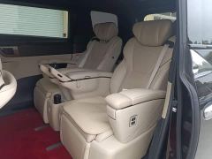 Toyota Alphard Hybrid 2.5L Premium Edition - фото 16