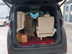 Toyota Alphard Hybrid 2.5L Premium Edition - фото 18