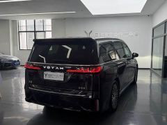 Voyah Lantu Dreamchaser PHEV AWD Flagship Kunpeng Edition - фото 12