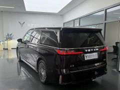 Voyah Lantu Dreamchaser PHEV AWD Flagship Kunpeng Edition - фото 14