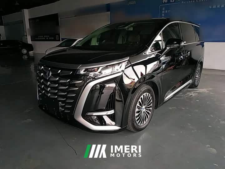 Denza D9 DM-i 980 Four-Wheel Drive Premium - автомобиль из Китая