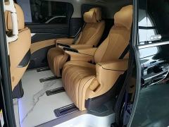 Denza D9 DM-i 980 Four-Wheel Drive Premium - фото 16