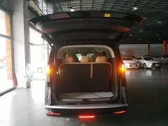 Denza D9 DM-i 980 Four-Wheel Drive Premium - фото 18