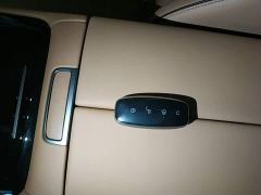 Denza D9 DM-i 980 Four-Wheel Drive Premium - фото 8