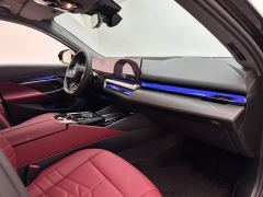 BMW 5 Series 530Li Luxury M Sport Package - ფოტო 11