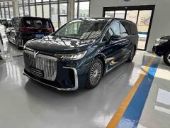 Voyah Lantu Dreamchaser PHEV AWD Flagship Kunpeng Edition - фото 1