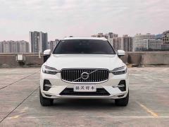 Volvo XC60 B5 AWD Smart Luxury Edition - фото 1
