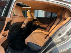 Lexus ES 300h Executive - ფოტო 9