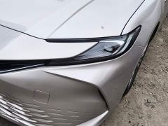 Toyota Camry Hybrid 2.0L HGVP Luxury - photo 5
