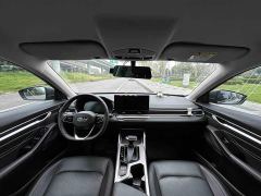 Geely Emgrand 4th Generation Champion Edition 1.5L CVT Luxury - фото 8