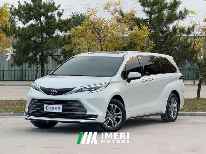 Toyota Sienna 2.5L Hybrid AWD Premium